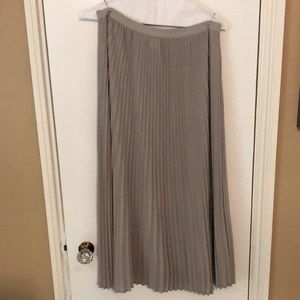 Pleated Babaton Skirt